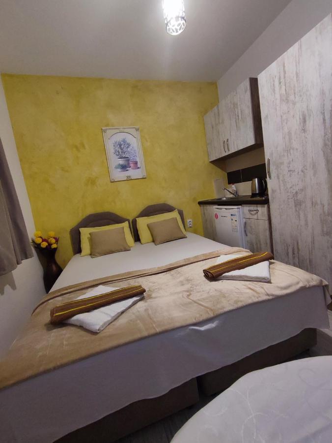 Apartments Blago Сутоморе Экстерьер фото